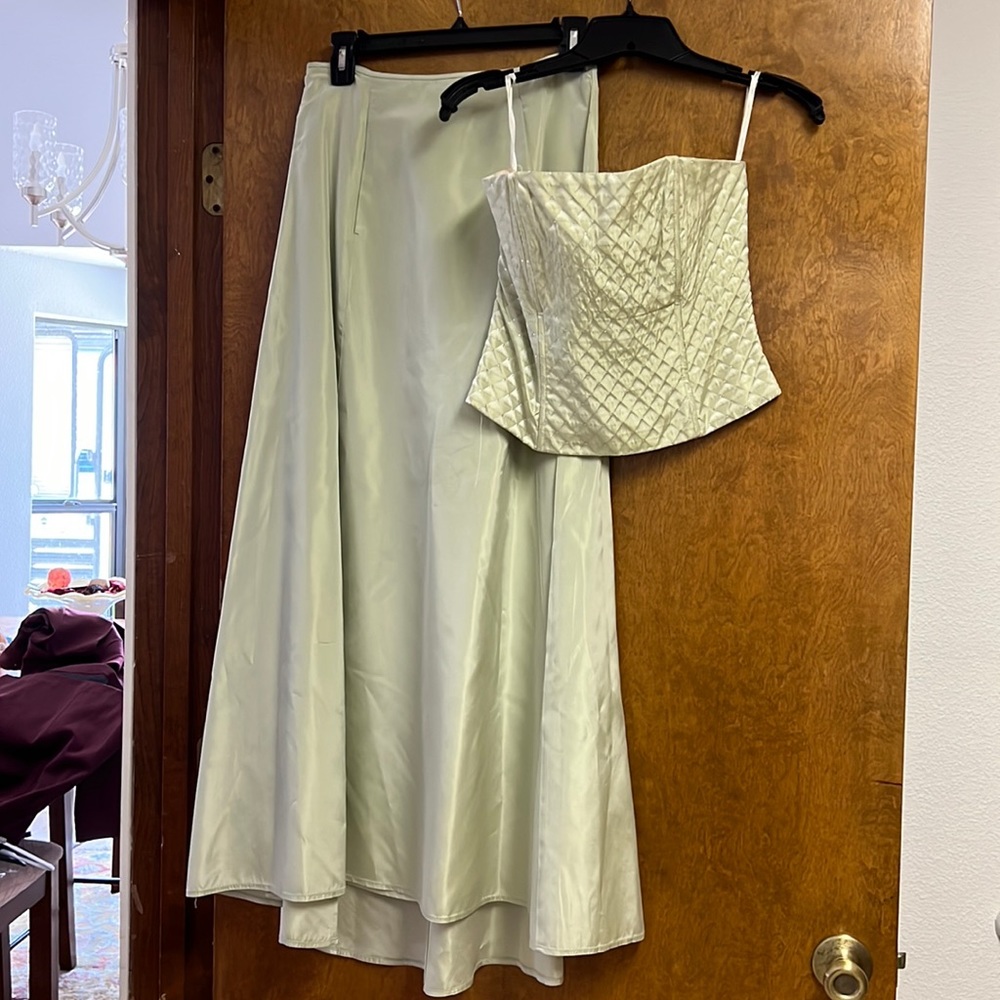 2 piece sleeveless top & long skirt,fresh light green, silver thread sewn in top
